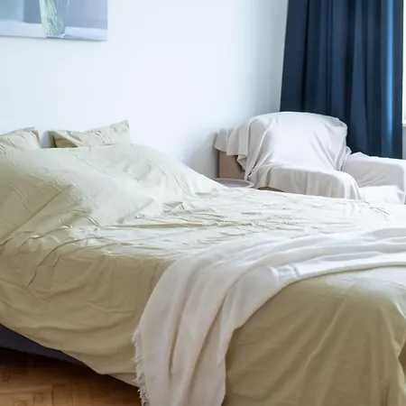 Sleeps 10 Center Penthouse Op Us Embassy