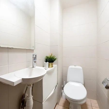 Sleeps 10 Center Penthouse Op Us Embassy 탈린