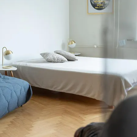 Sleeps 10 Center Penthouse Op Us Embassy 아파트